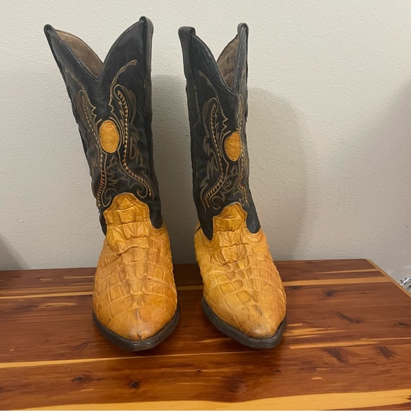 Other - Cowboy boots men’s 6 Yellow and Black